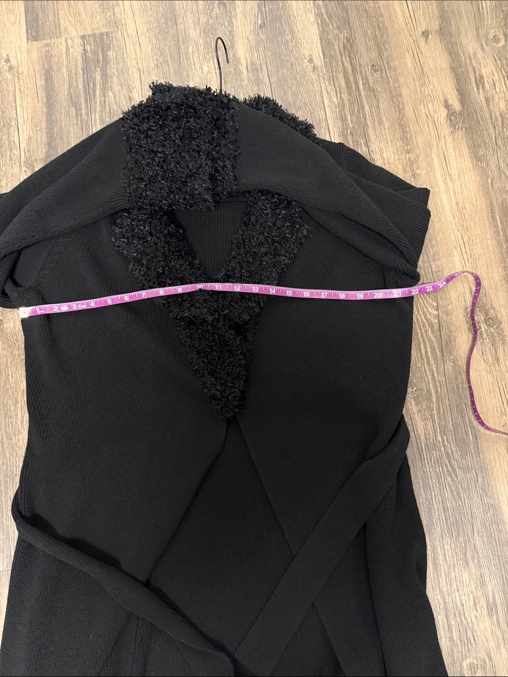 Max Studio: Black Faux Fur Collared Cardigan - Picture 6 of 8